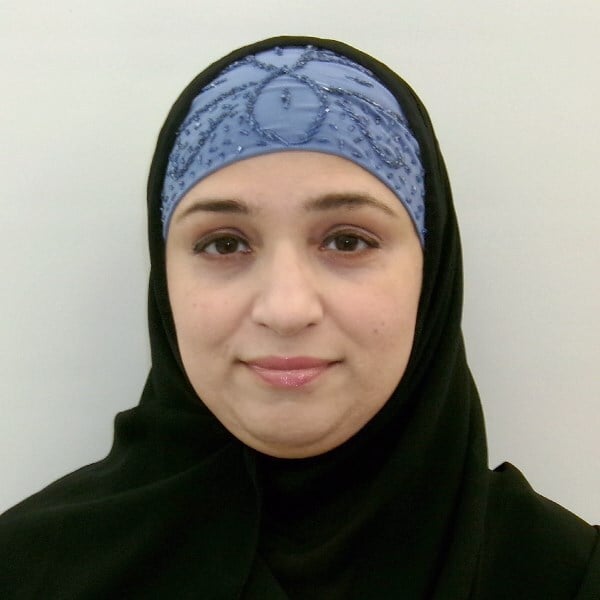 Amna Mukhtar Headshot.