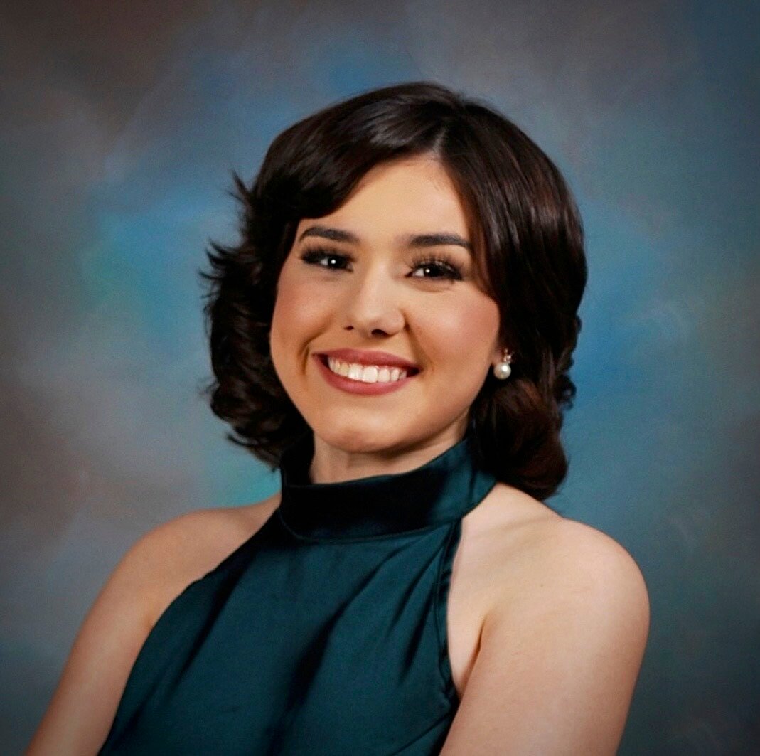 Brianna Andrews Headshot.