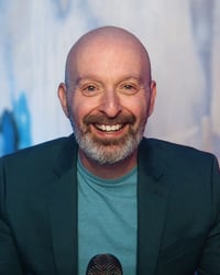 Devin Lasker Headshot.