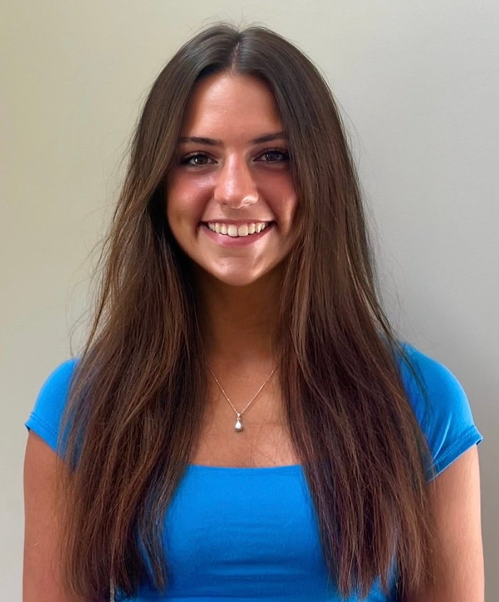 Mackenzie Vokes Headshot.