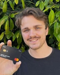 Sam Lipscomb Headshot.