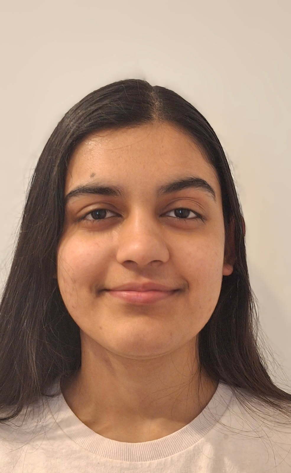 Sarina Velez Headshot.