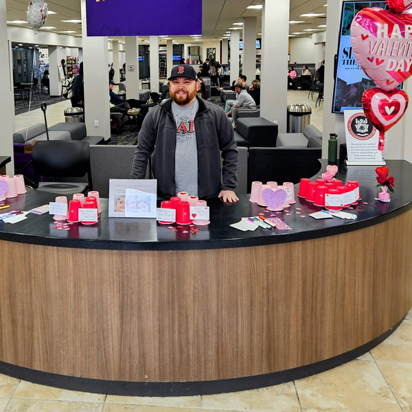Lipscomb University NSLS members create Valentine cards and candy for local foster children